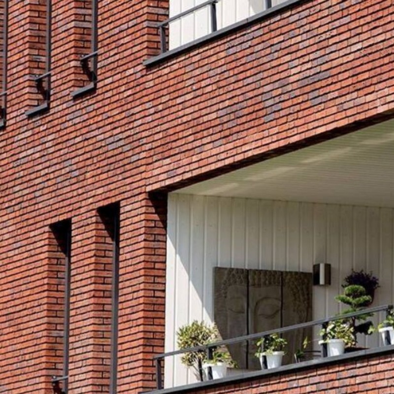 کارخانه لفتون قرمز